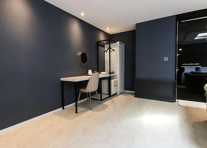 Hotel H Moment Songjeong Busan
