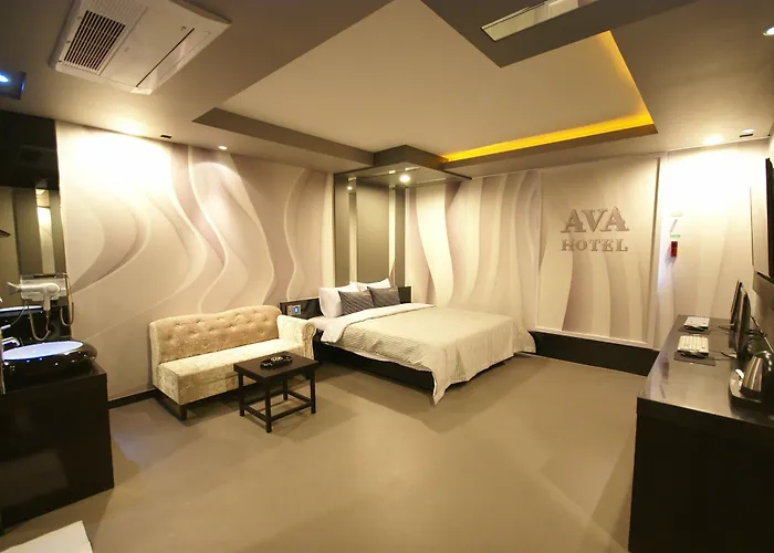 Hotel H Moment Songjeong Busan